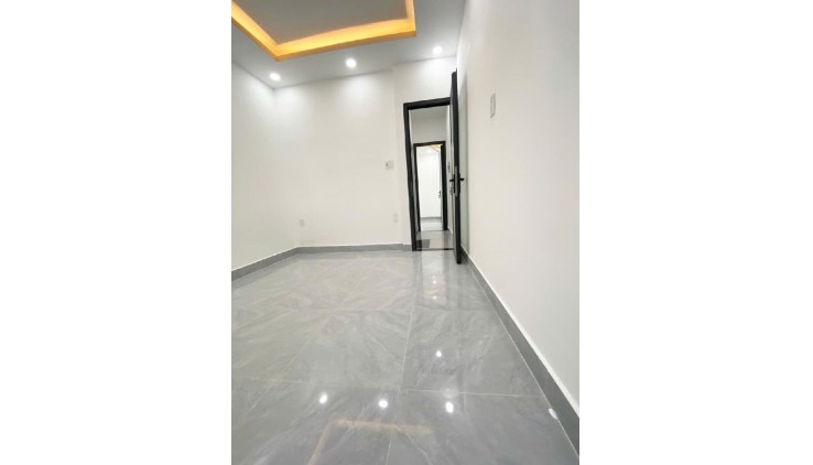 NHÀ 1/ CHIẾN LƯỢC, HẺM 4M, 30M2, 2 TẦNG 2PN GIÁ NHỈNH 3 TỶ